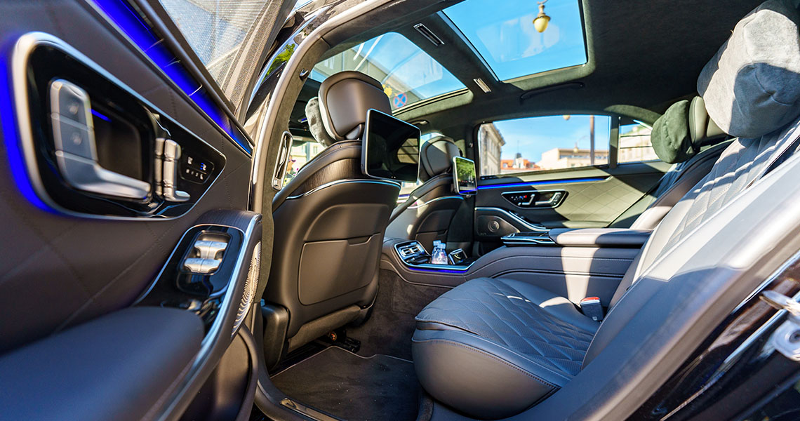 Car rental for important guests