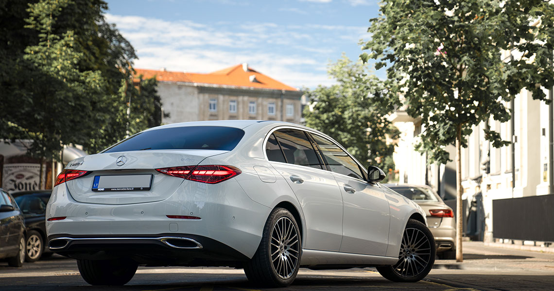 White-car-rental